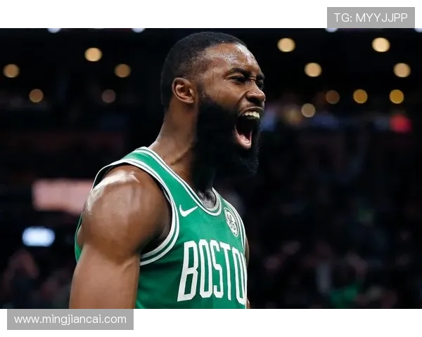 杰伦布朗半场表现低迷仅得6分3失误球队状态堪忧